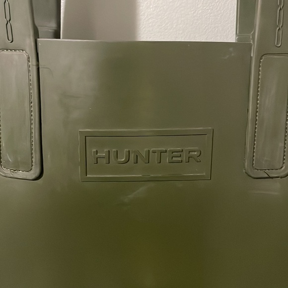 Hunter for Target Rubber Sling Tote Bag Green - Picture 5 of 7